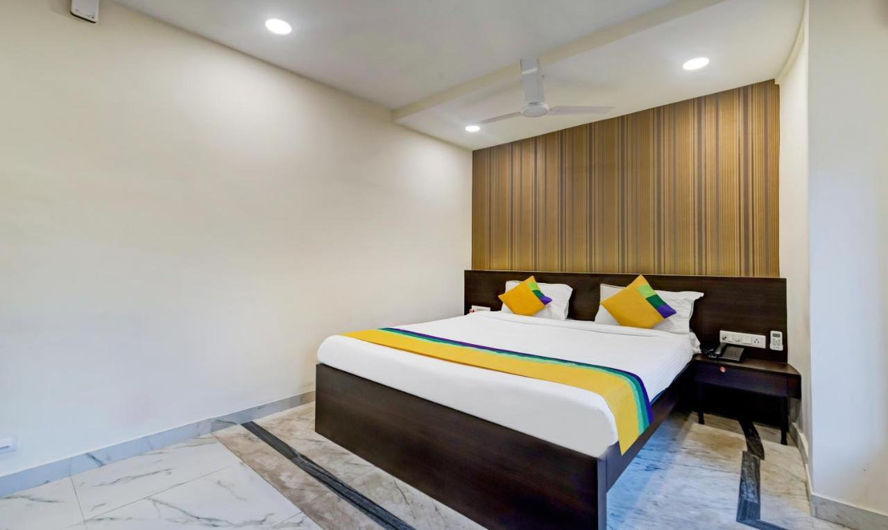 Itsy Hotels Neeranand Plaza Calcutá Exterior foto