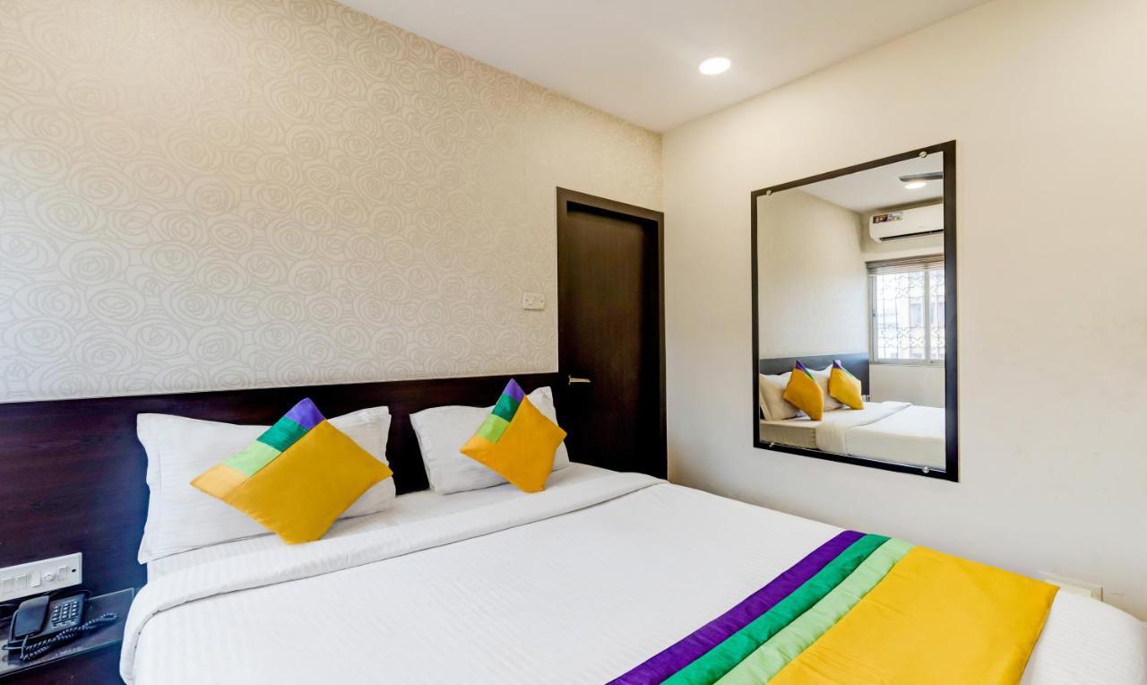 Itsy Hotels Neeranand Plaza Calcutá Exterior foto